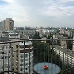 Lejlighed с балконом на маршала говорова *