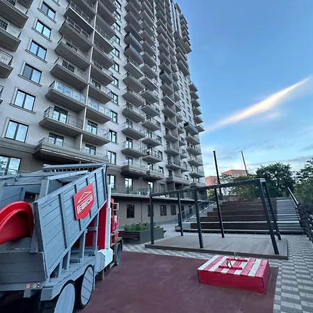 с балконом на маршала говорова *