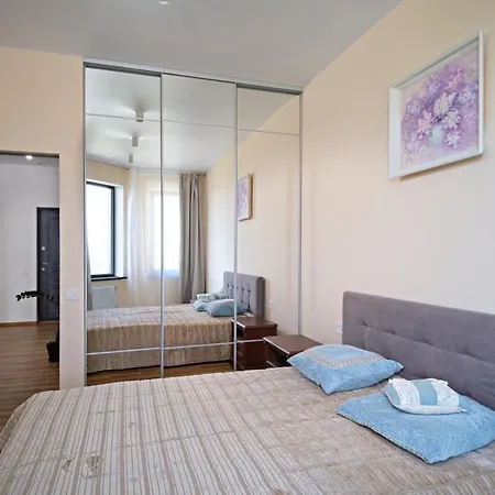 с балконом на маршала говорова