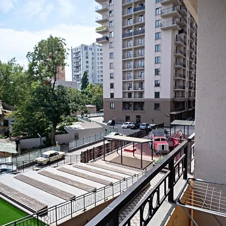 с балконом на маршала говорова *