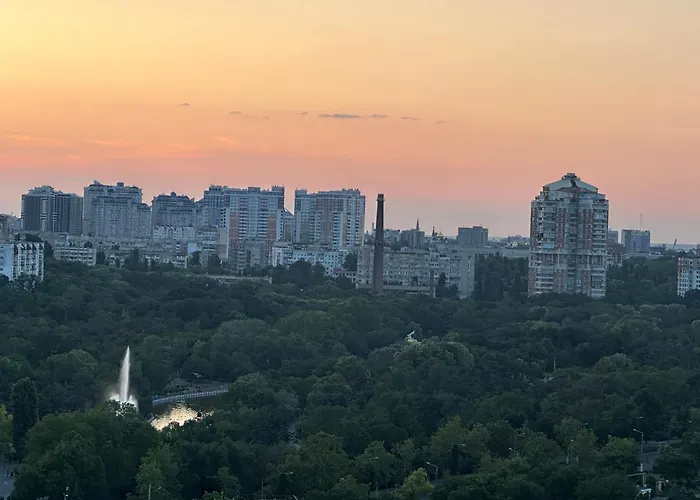 с балконом на маршала говорова