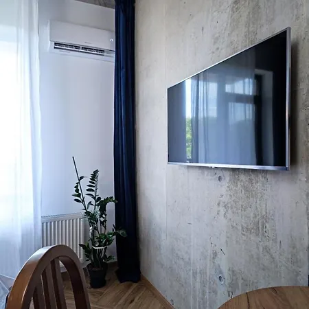 с балконом на маршала говорова Apartman *